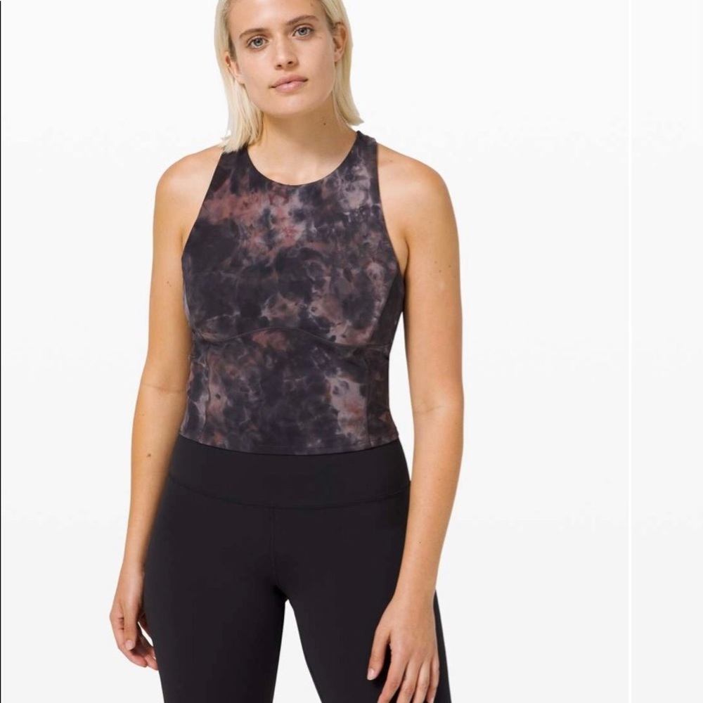 NWT Lululemon Key to Balance Tank
Diamond Dye Graphite Grey Pink Pastel Sz 4
